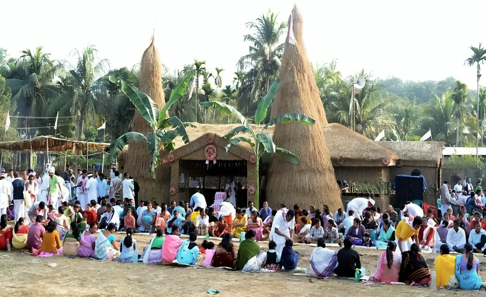 Magh Bihu 2024: असम के खेतों से जुड़ा उत्सव और फसल की समाप्ति का संकेत tak update